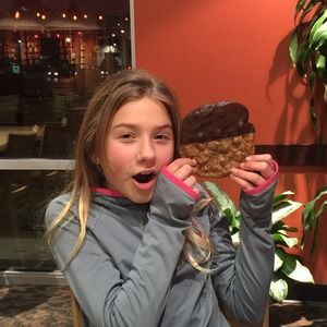 Meet your Posher, Ella